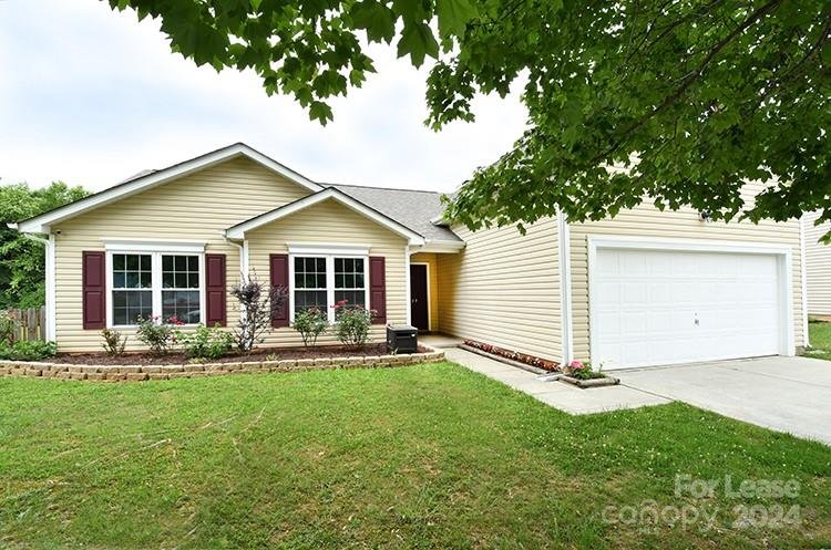 Property image 2 at 129 Bosburg Drive, Mooresville, NC 28115