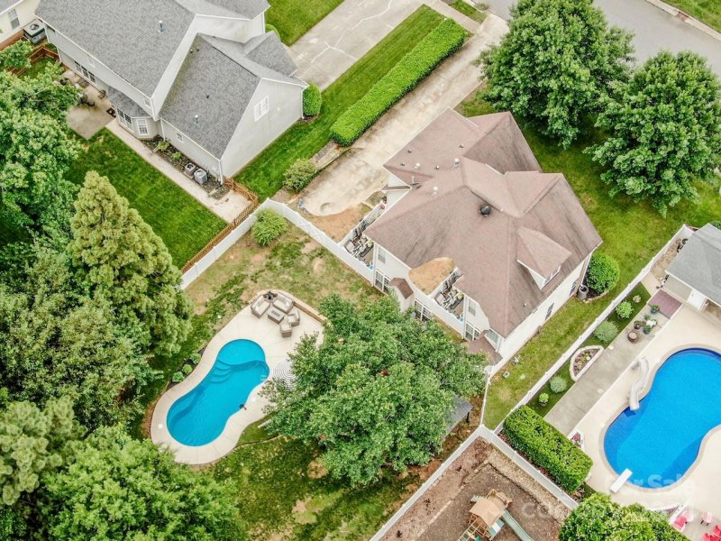 Property image 3 at 109 Forest Glen Road, Mooresville, NC 28115