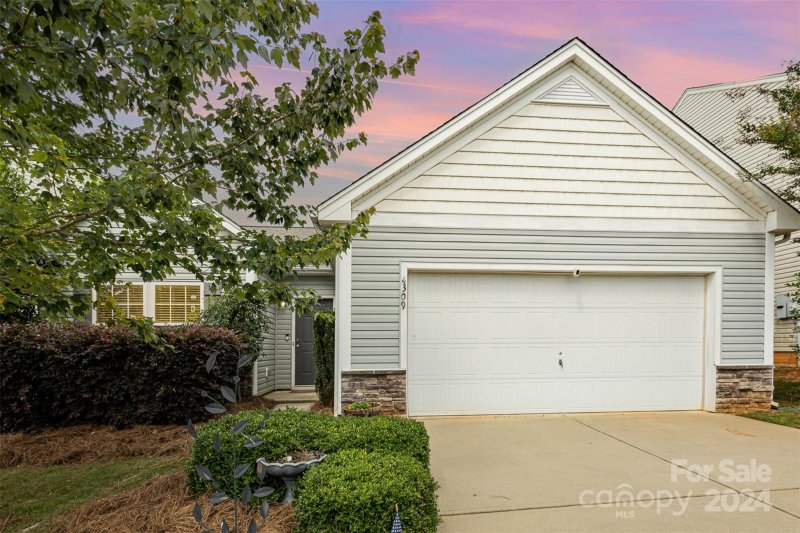 4309 Hampstead Heath Drive