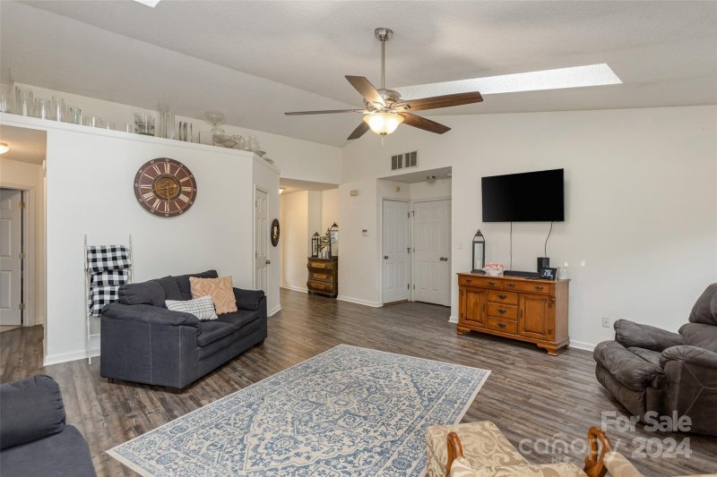 Property image 4 at 1036 Thorncrest Drive, Fletcher, NC 28732