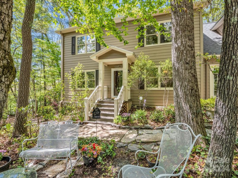 Property image 2 at 703 Laurel Avenue, Black Mountain, NC 28711