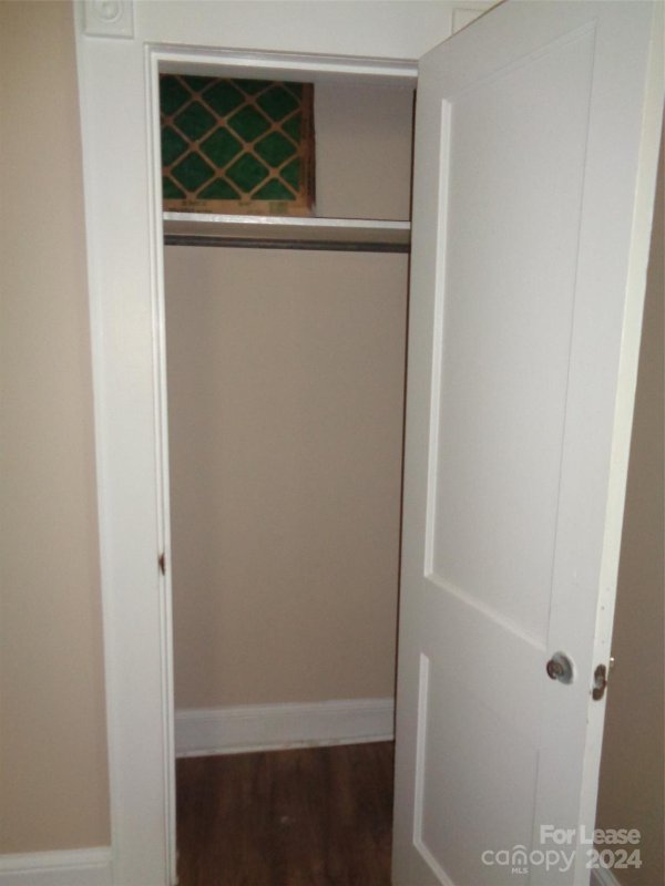 Property image 4 at 421 Radio Road, Charlotte, NC 28216