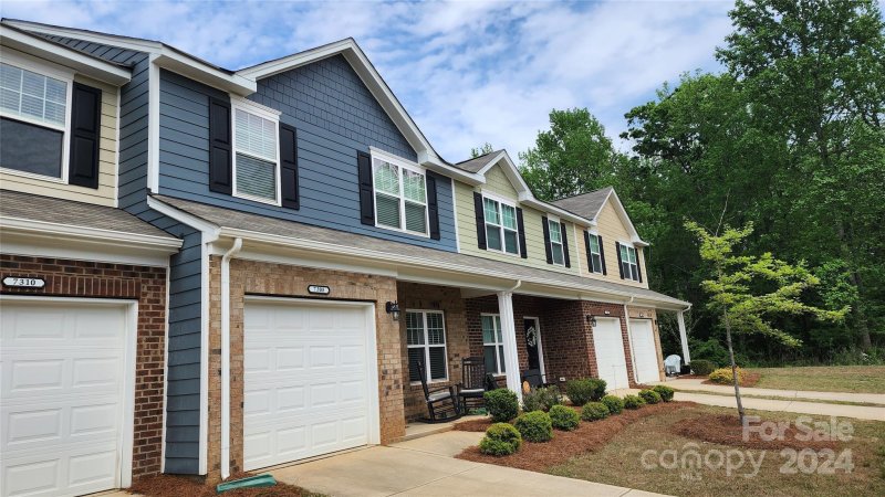 Property image 4 at 7308 Sienna Heights Place, Charlotte, NC 28213