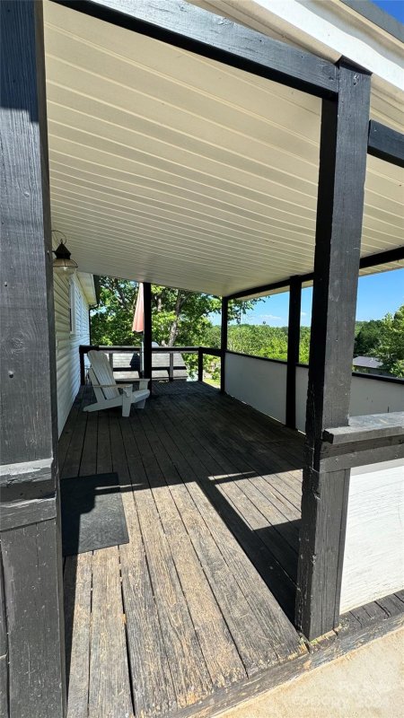 Property image 4 at 20 Claridge Court, Newton, NC 28658