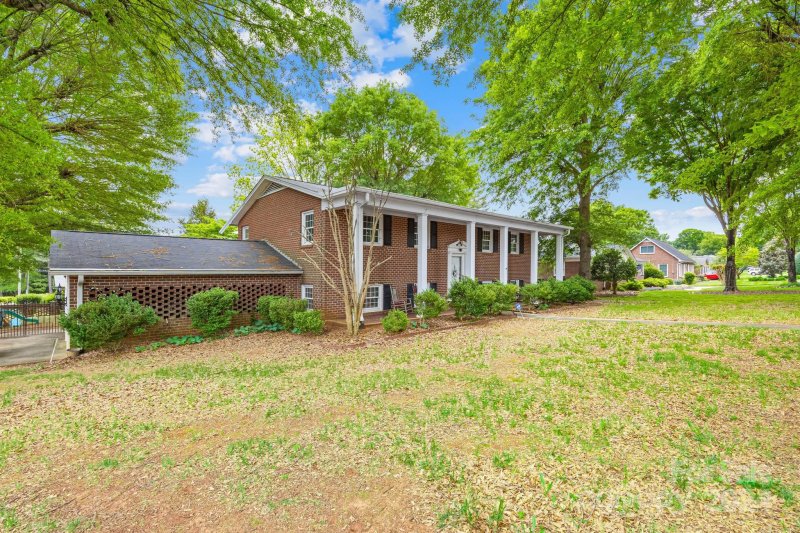 Property image 3 at 2535 Shaw Avenue, Gastonia, NC 28054