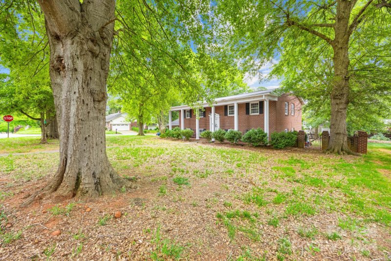 Property image 4 at 2535 Shaw Avenue, Gastonia, NC 28054