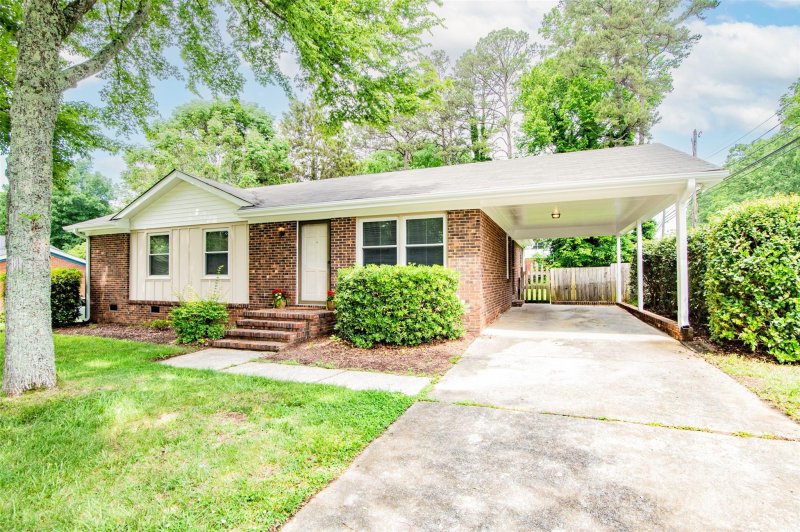 Property image 2 at 1453 Fox Run Drive, Charlotte, NC 28212