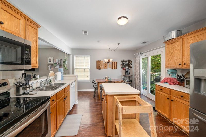 Property image 4 at 5509 Mt Mansfield Road, Charlotte, NC 28278