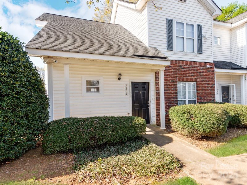 Property image 3 at 6387 Mallard View Lane, Charlotte, NC 28269