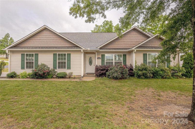 4135 Doe Ridge Lane