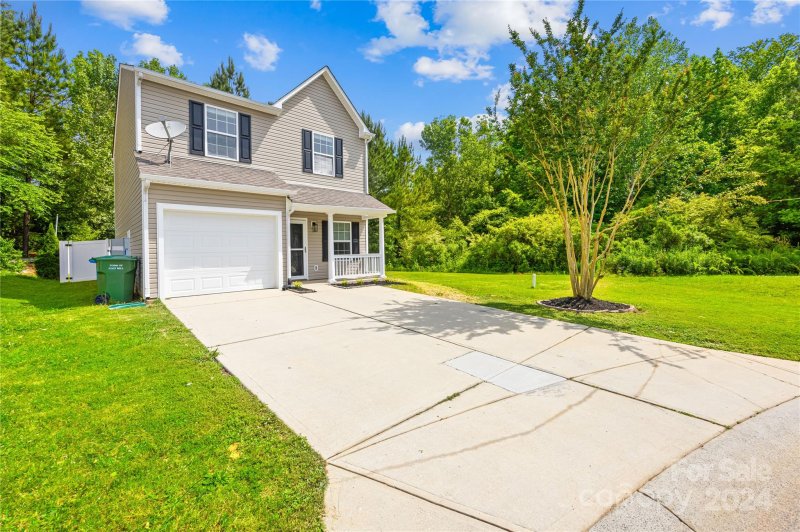 Property image 2 at 282 Makayla Court, Fort Mill, SC 29715