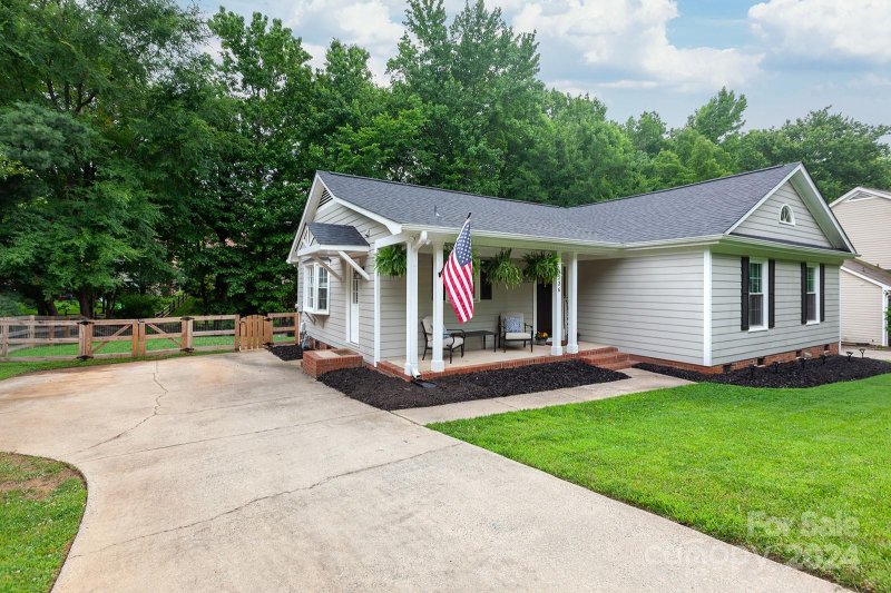 Property image 3 at 4236 Saint Audrey Place, Charlotte, NC 28269