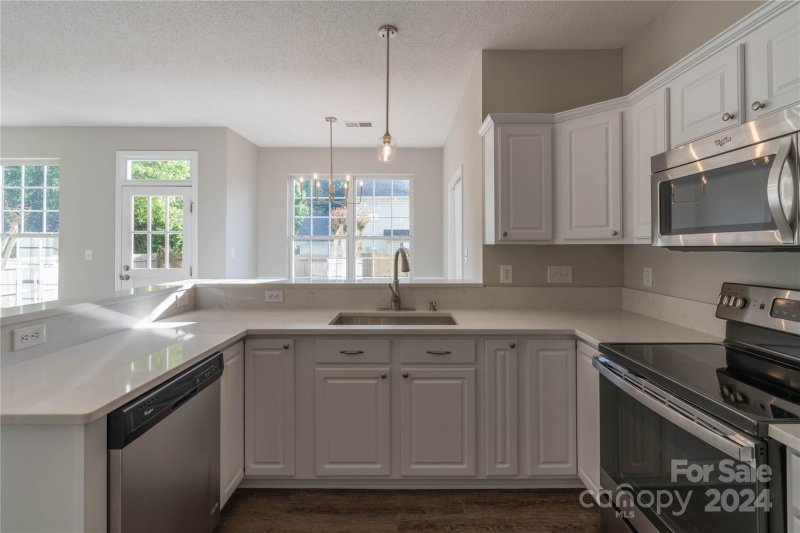 15243 Tracy Beth Road