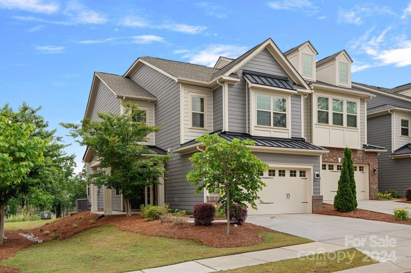 612 Amber Meadows Way