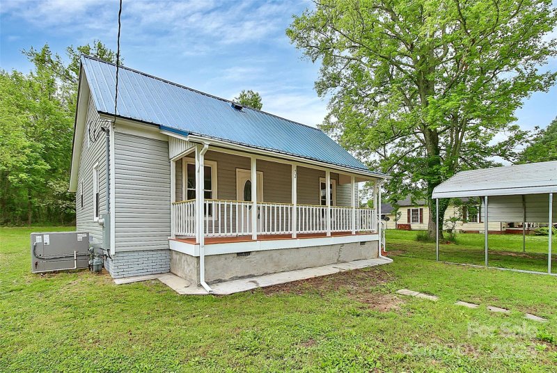 Property image 3 at 72 Fifth Street, York, SC 29745
