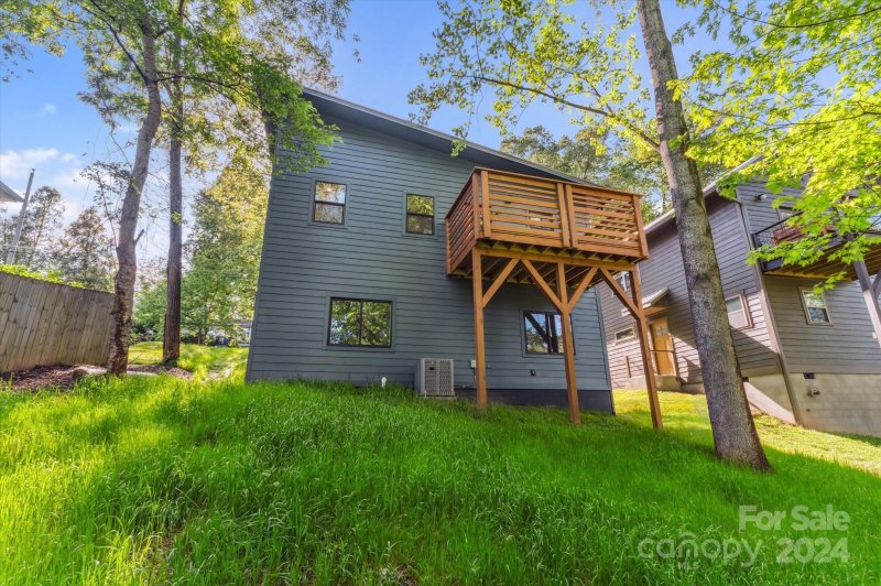 Property image 3 at 151 Laurel Loop, Asheville, NC 28806