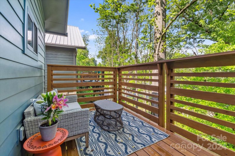 Property image 4 at 151 Laurel Loop, Asheville, NC 28806