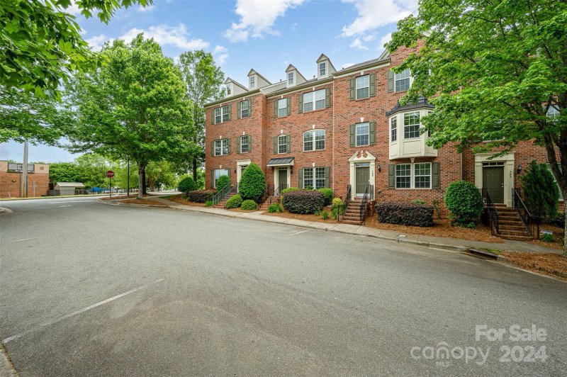 Property image 4 at 764 Naramore Street, Davidson, NC 28036