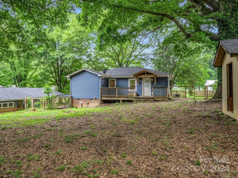 Property image 2 at 1118 White Lane, Gastonia, NC 28052