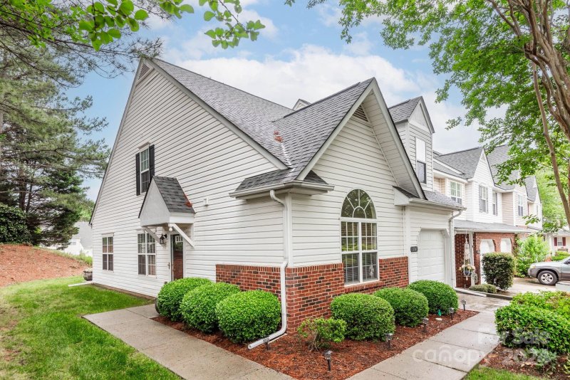 Property image 2 at 11941 Maria Ester Court, Charlotte, NC 28277