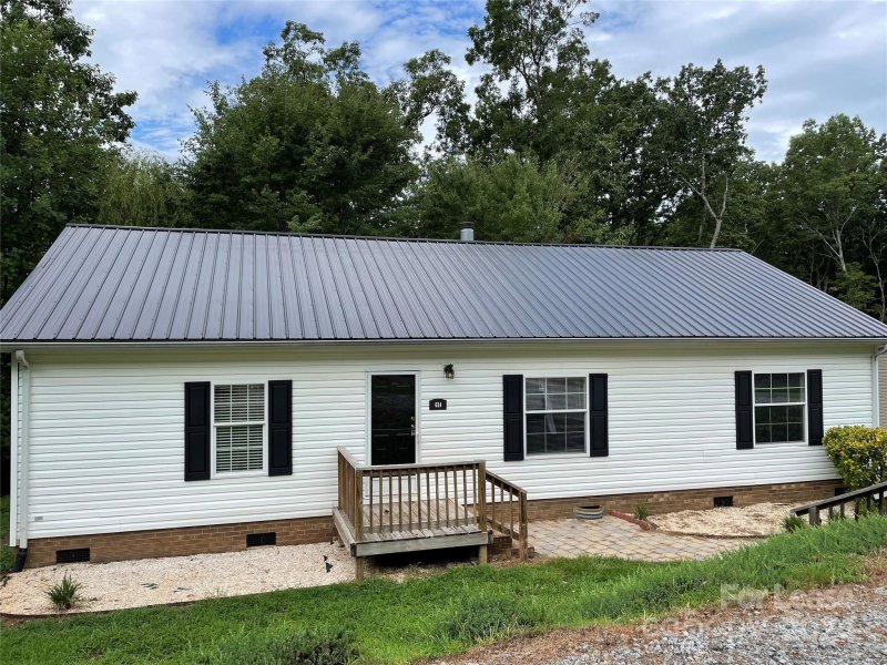 Property image 2 at 624 Lhasa Apso Lane, Iron Station, NC 28080