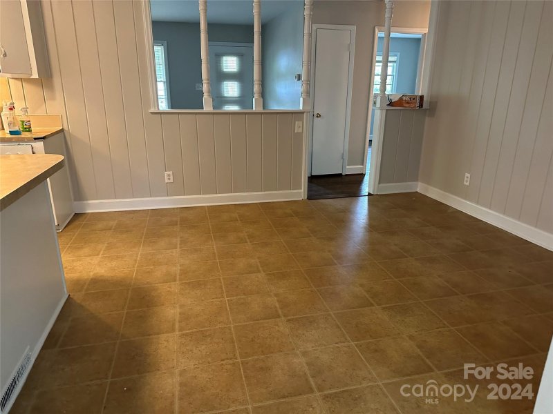 Property image 5 at 2211 Maplecrest Drive, Charlotte, NC 28212