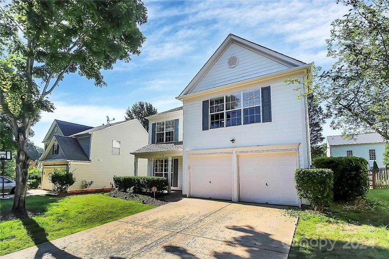 Property image 3 at 14922 Edindale Drive, Charlotte, NC 28277