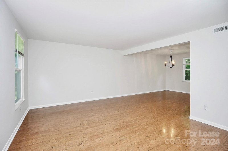 Property image 3 at 6715 Morganford Road, Charlotte, NC 28211