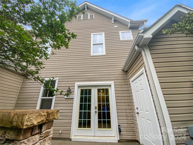 Property image 4 at 14955 Scothurst Lane, Charlotte, NC 28277