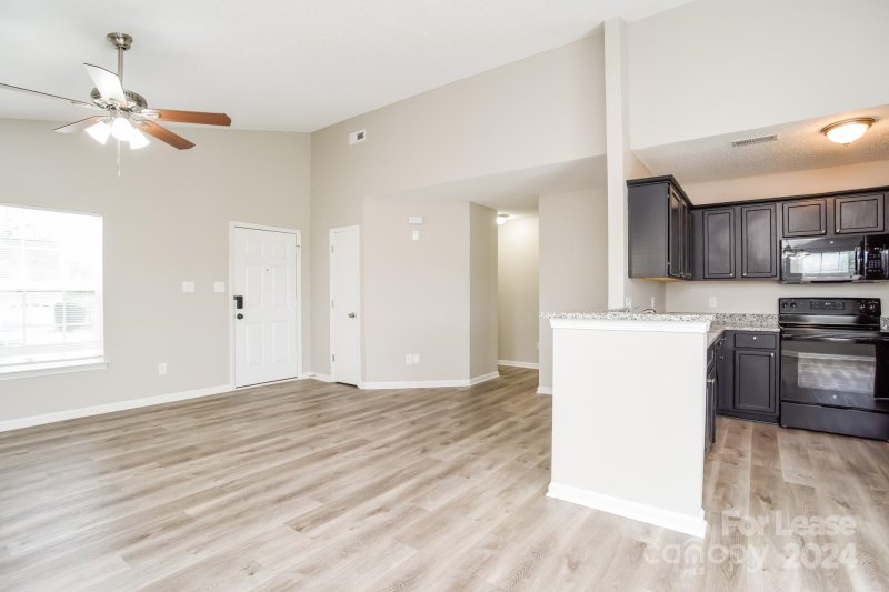 Property image 4 at 10511 Katie Creek Court, Charlotte, NC 28213