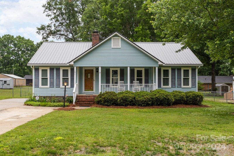 Property image 2 at 401 Woodside Drive, Harrisburg, NC 28075