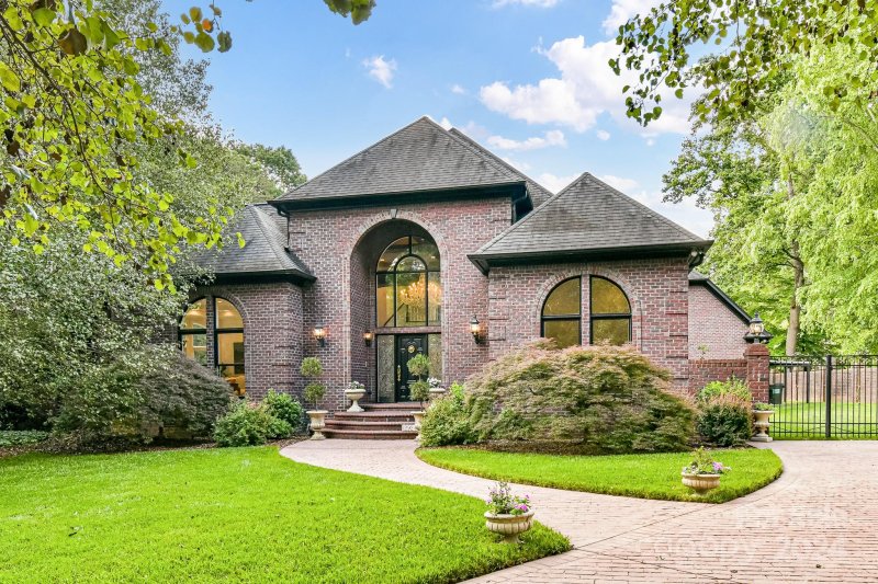 Property image 3 at 12924 Hidden Hills Lane, Mint Hill, NC 28227