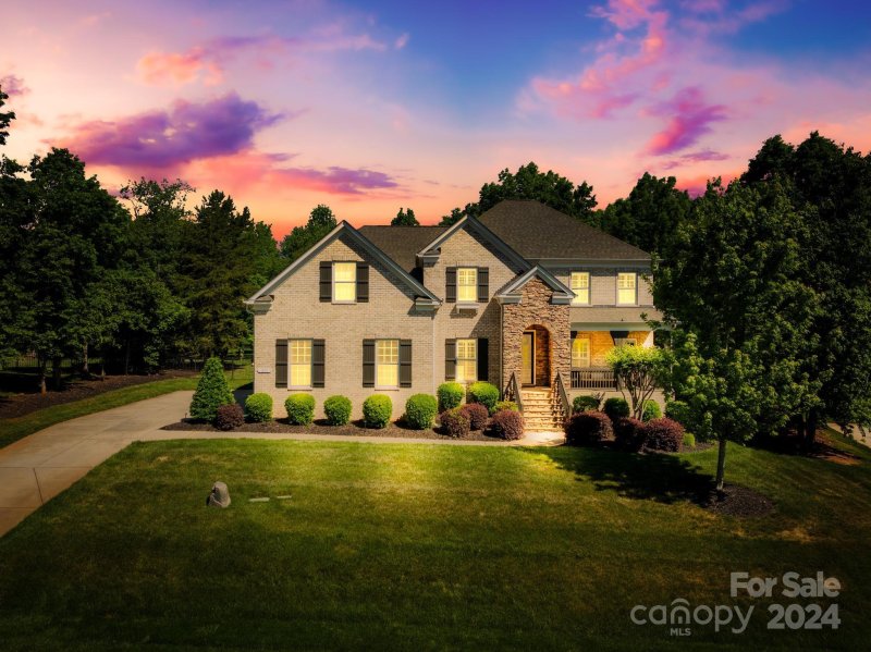 Property image 2 at 233 Walking Horse Trail, Davidson, NC 28036