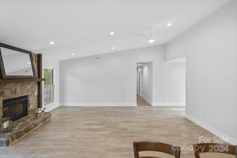 Property image 5 at 8518 Carmel Road, Charlotte, NC 28226