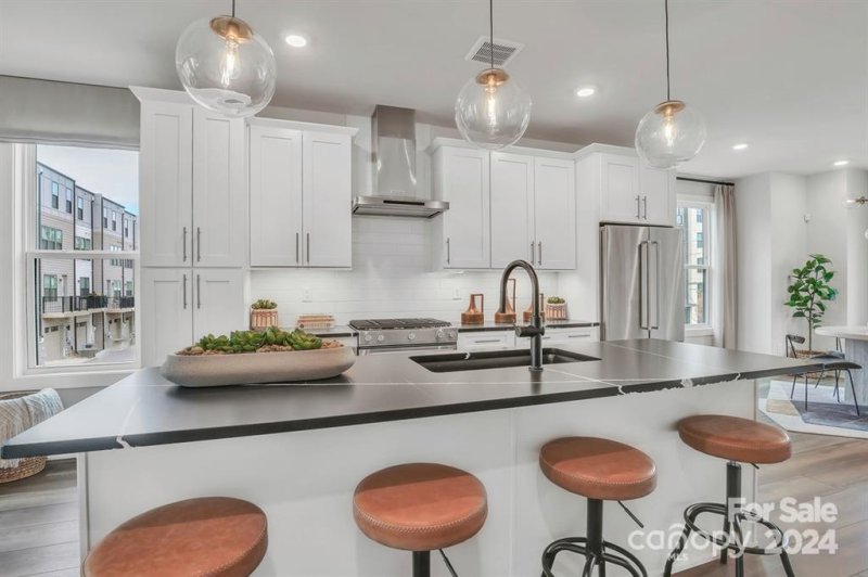 Property image 4 at 1454 Hamilton Street, Charlotte, NC 28206