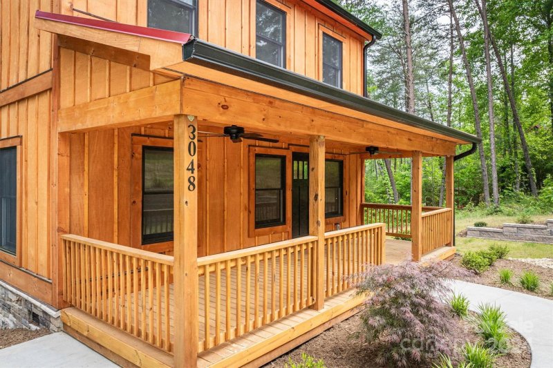 Property image 2 at 3048 Bear Paw Avenue, Valdese, NC 28690