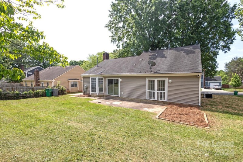 Property image 2 at 2600 Olde Whitehall Road, Charlotte, NC 28273