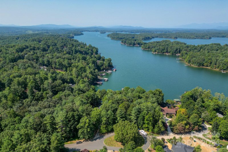 Property image 2 at 1600 Lillians Point Court, Morganton, NC 28655