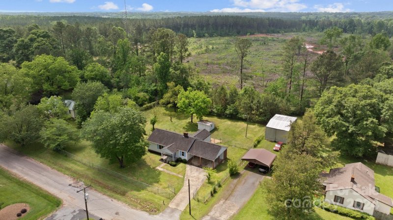 Property image 3 at 1200 Laurel Avenue, Lancaster, SC 29720