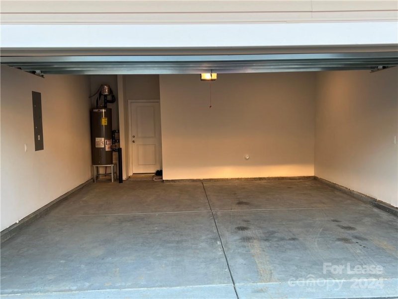 Property image 2 at 2127 Belterra Drive, Charlotte, NC 28216