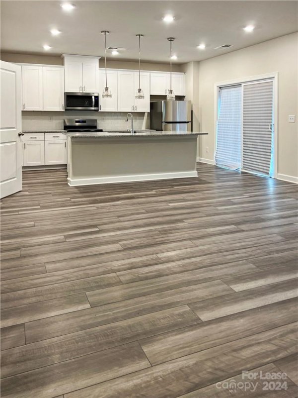 Property image 3 at 2127 Belterra Drive, Charlotte, NC 28216