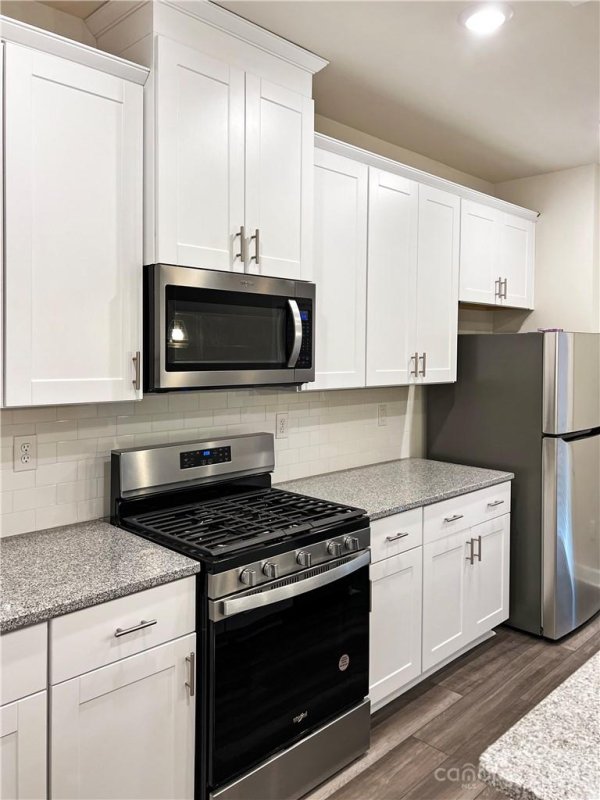 Property image 4 at 2127 Belterra Drive, Charlotte, NC 28216