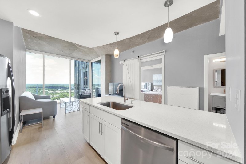 Property image 2 at 210 Church Street, Charlotte, NC 28202