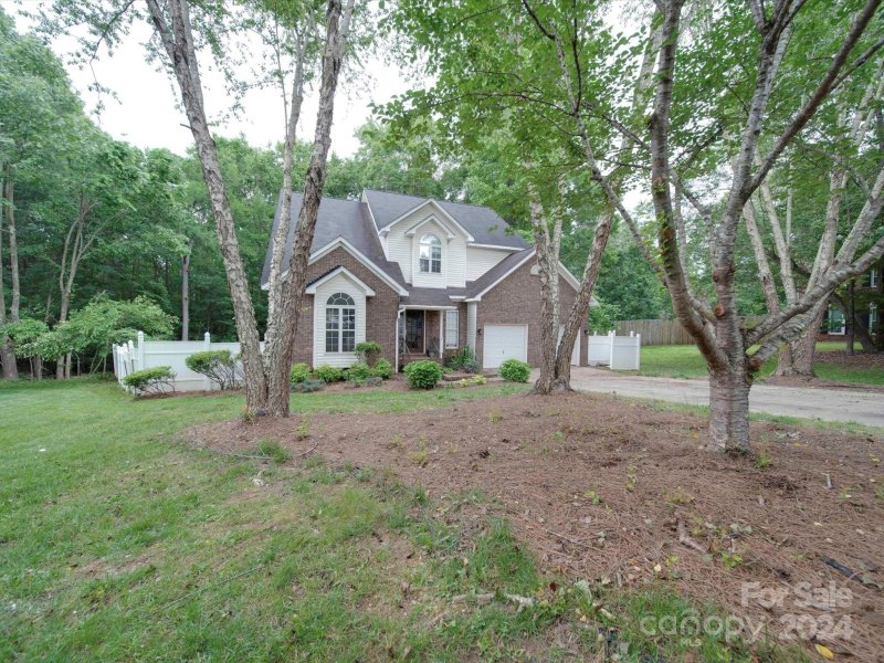 Property image 2 at 10101 Saffir Court, Mint Hill, NC 28227