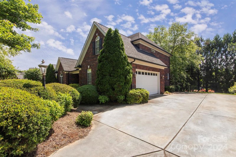 Property image 3 at 7844 Grimsby Circle, Harrisburg, NC 28075