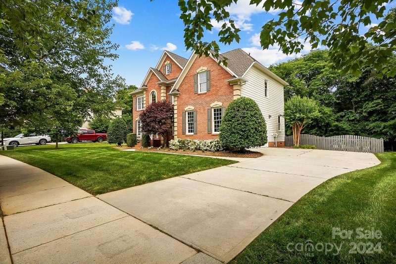 Property image 5 at 6614 Latta Springs Circle, Huntersville, NC 28078