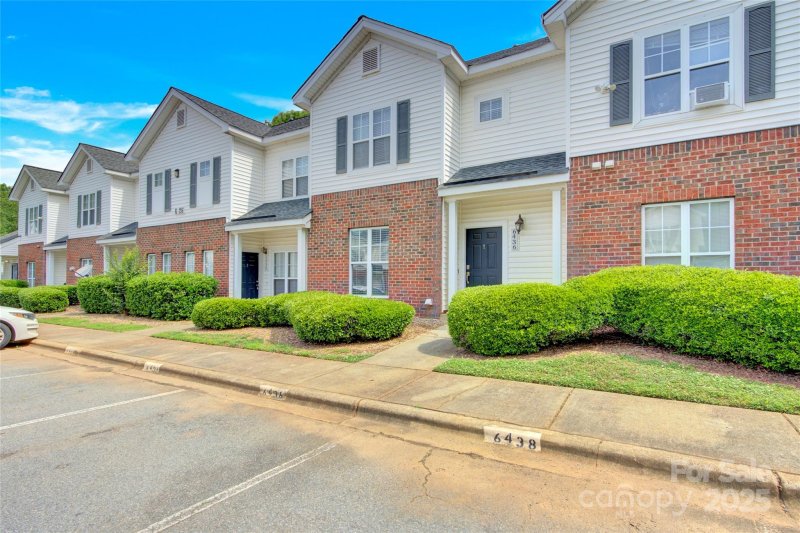 Property image 2 at 6436 Mallard View Lane, Charlotte, NC 28269