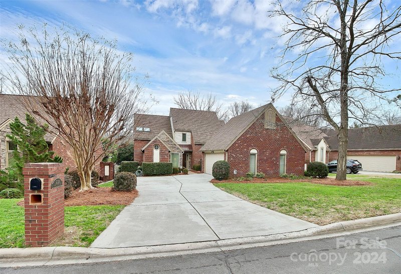 Property image 2 at 5133 Hunt Stand Lane, Charlotte, NC 28226