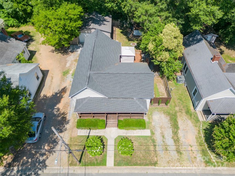Property image 2 at 433 College Street, Mooresville, NC 28115