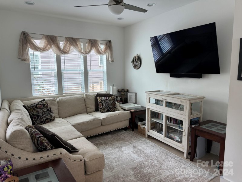 Property image 3 at 2009 Hamorton Place, Charlotte, NC 28205